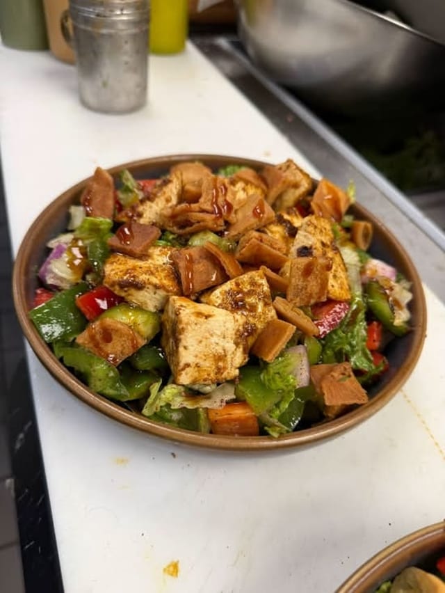 Fattoush Salad (Tofu).